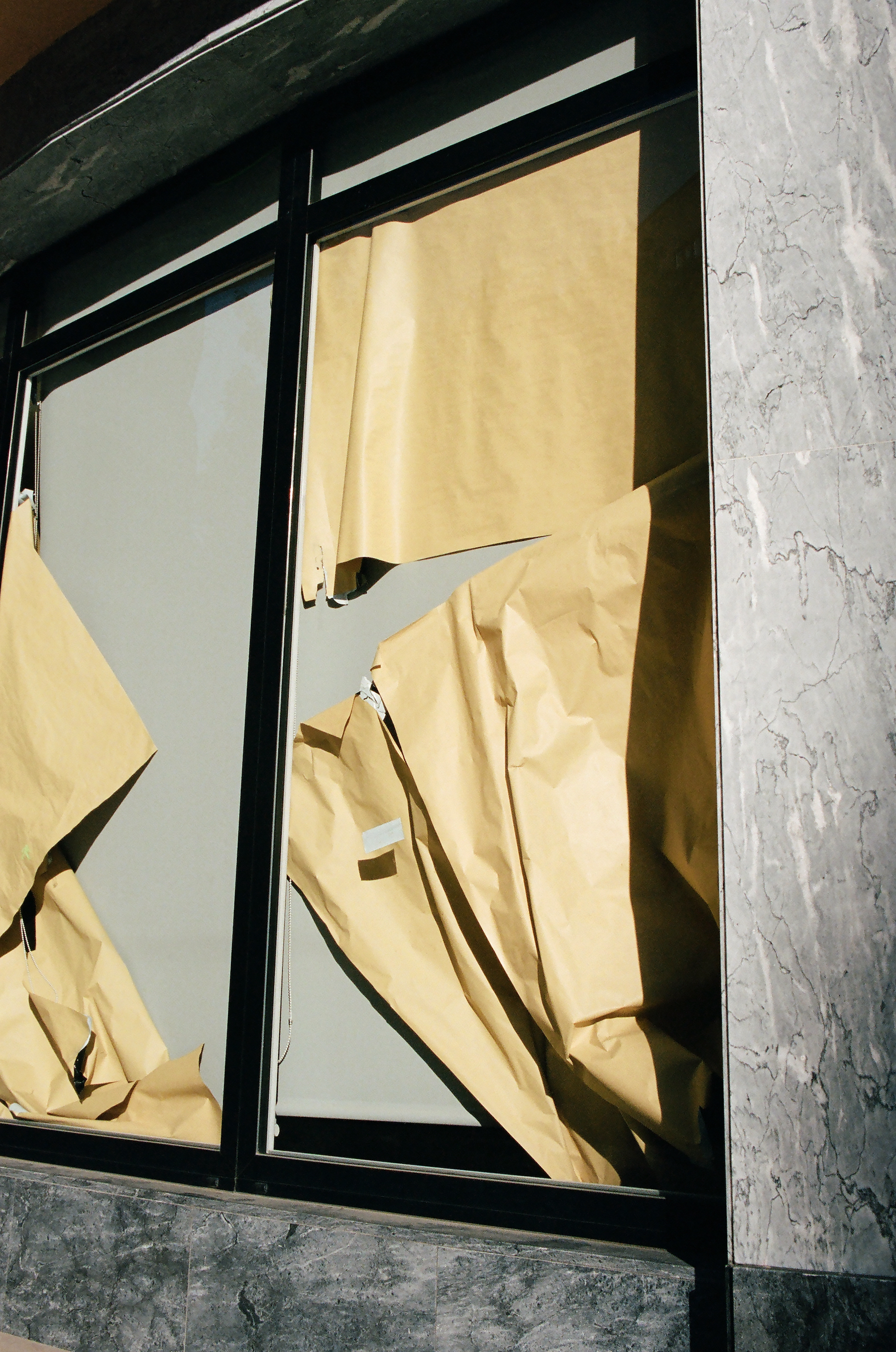 Paper installation, Porto